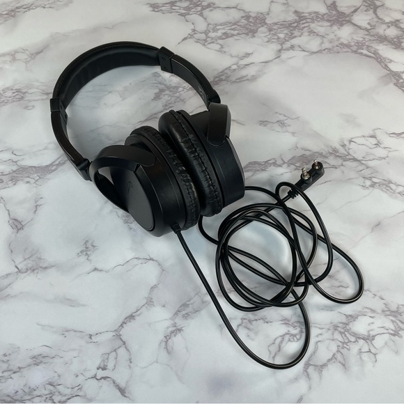 British Airlines Headphones - Picture 1 of 7